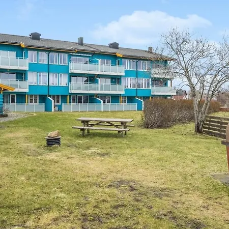 In Leknes City, With Carport Vestvagoy